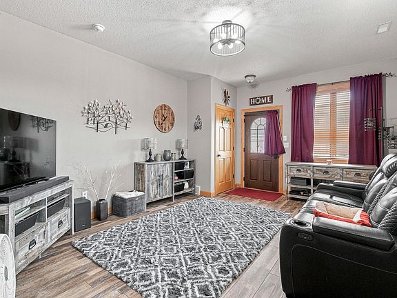 5th image of 508 19th Ave W Unit H