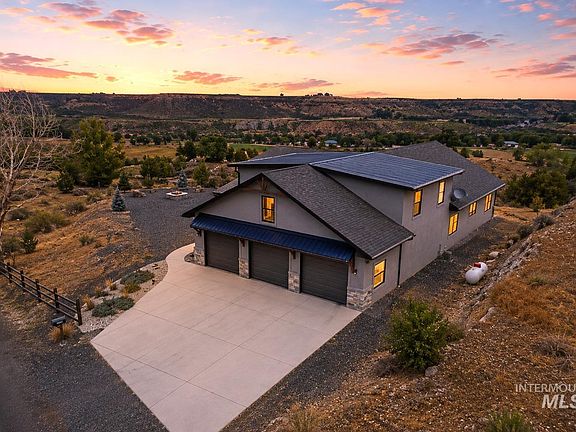 3rd image of 4522 Snake River Mesa Rd