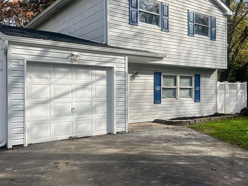 7 Hounslow Rd, Shirley, NY 11967 Zillow