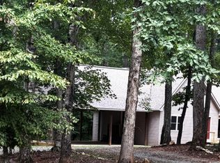 1010 Poplar Ridge Dr, Pittsville, VA 24139