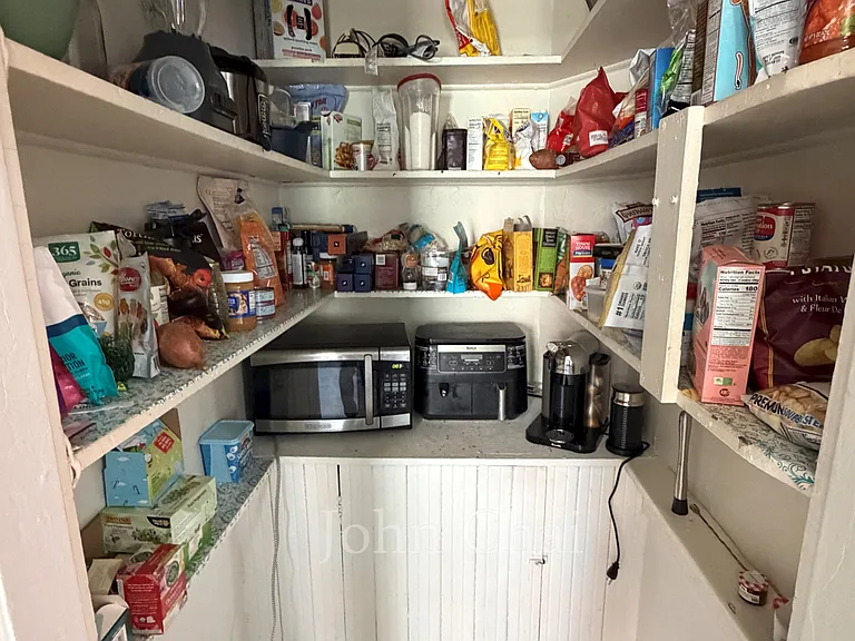 11 Mount Hood Rd #4 — Photo 31