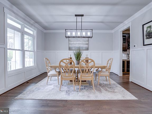 4th image of 8518 Chapel Dr