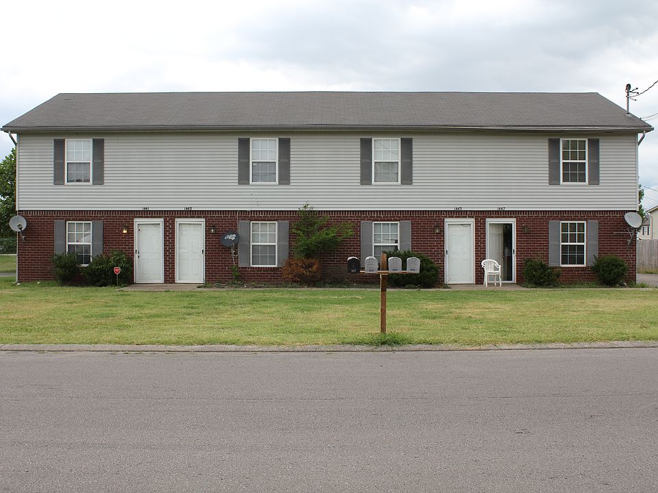 1st image of 1441-1447 Chariot Dr