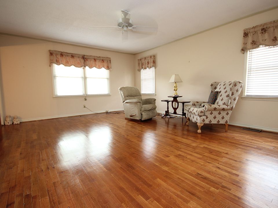 1st image of 269 Ayers Dr