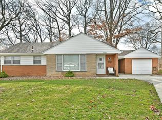 2235 Thurber Ln, Youngstown, OH 44509