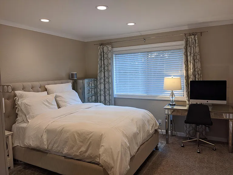 Master bedroom (queen bed shown)