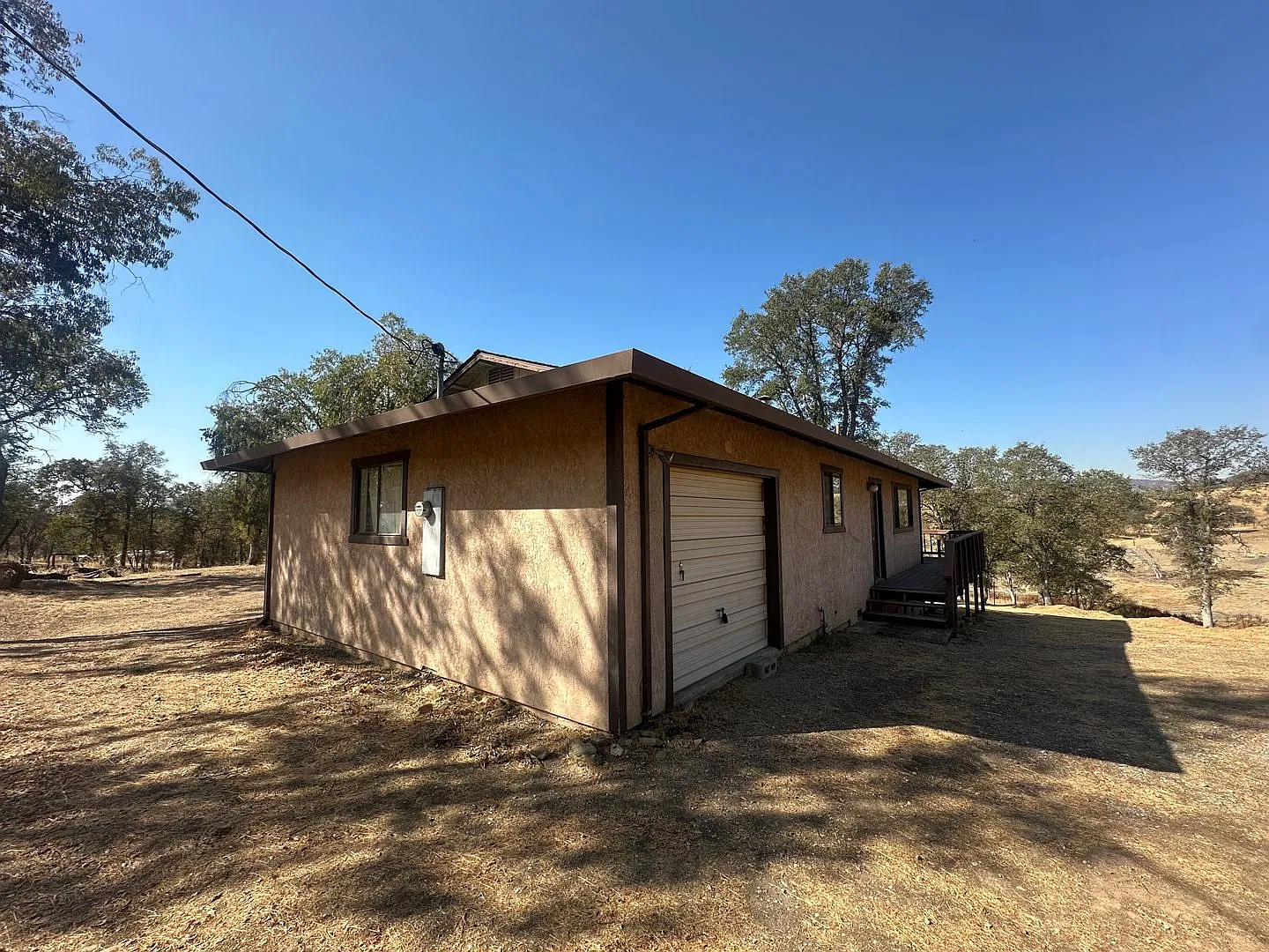 3688 - Madrigal — Photo 2