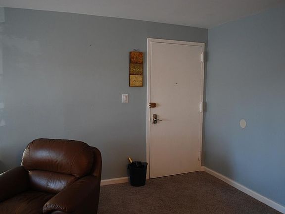4th image of 9483 Fairfax Blvd APT 302