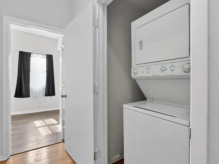 1918 W Diamond St #3 — Photo 14