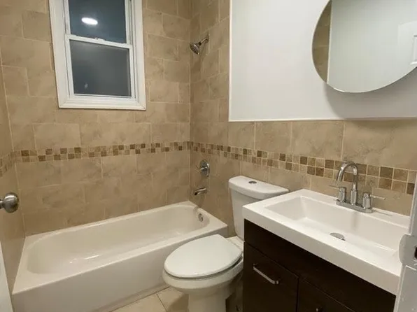 90 West 20th Street image 1 of 13