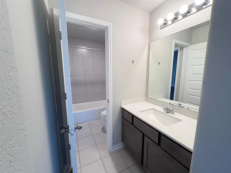120 Wake Valley Ct — Photo 12
