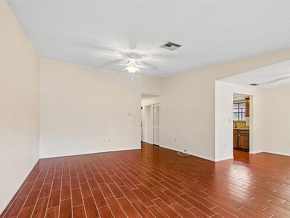 4th image of 2814 HAMMOCK COURT #2814