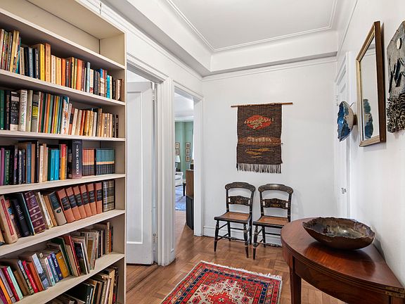 4th image of 41 W 96th St APT 11D