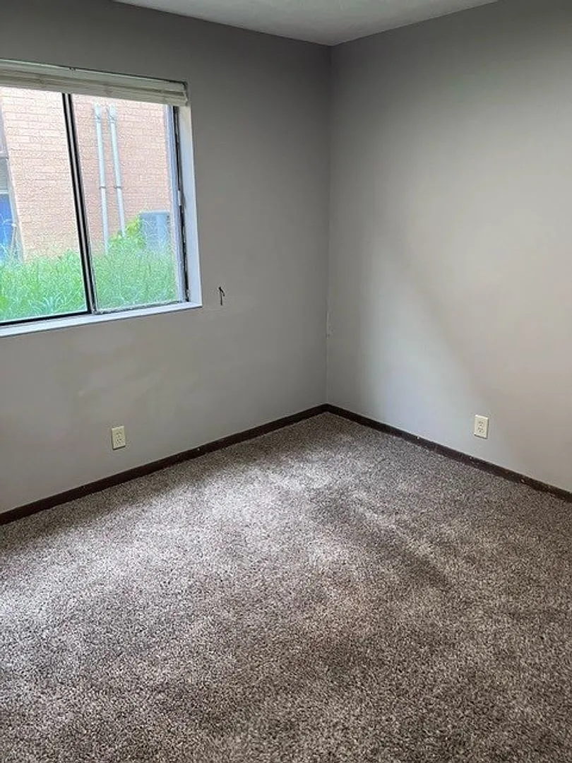 3625 Baldwin Avenue Apartments — Photo 2