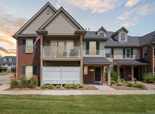 4062 Hampton Ridge Blvd, Howell, MI 48843