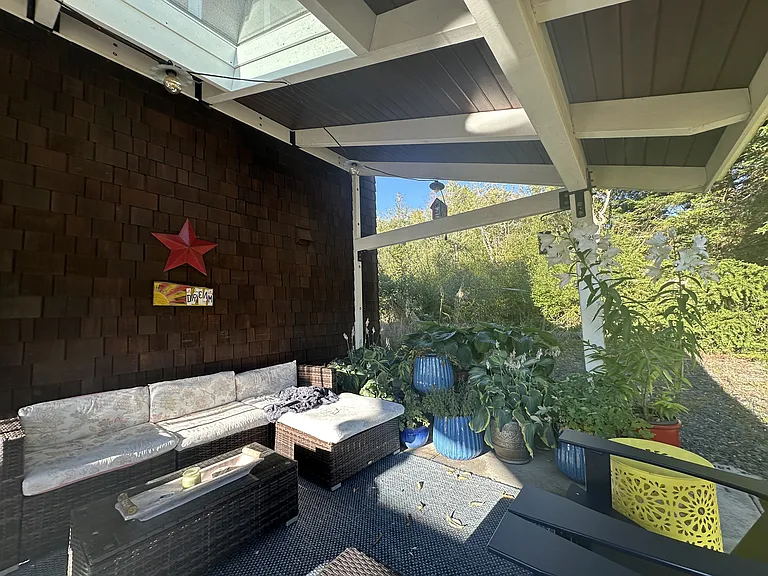 212 Huntingford St #NA — Photo 9