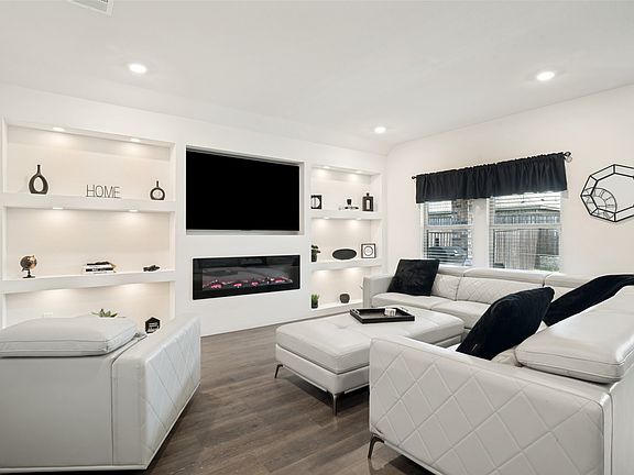 3rd image of 3413 Perman Dr