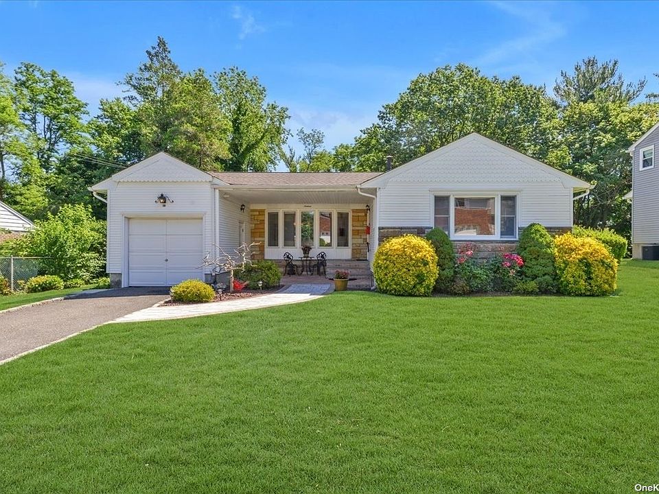 16 Briarwood Drive, Glen Cove, NY 11542 Zillow