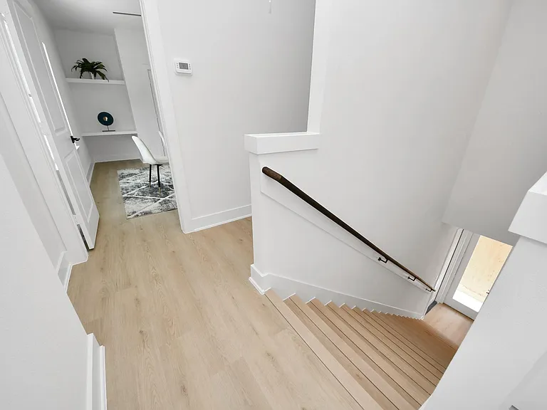 860 Rachel St #D — Photo 18