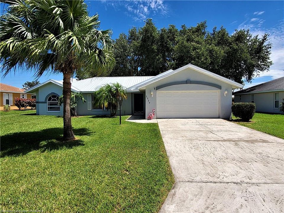 1st image of 2020 Jackson Heights Dr