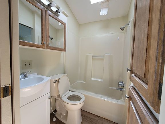 5th image of 3390 Gandy Blvd #615