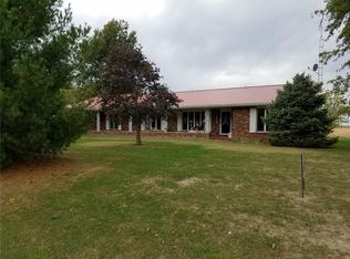 8333 Huey Rd, Centralia, IL 62801