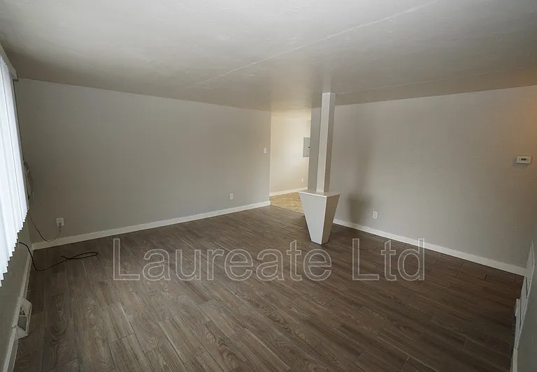 679 Miller Ct — Photo 2