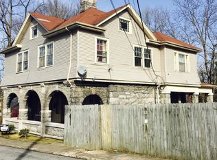 311 12th St APT 1, Bristol, TN 37620
