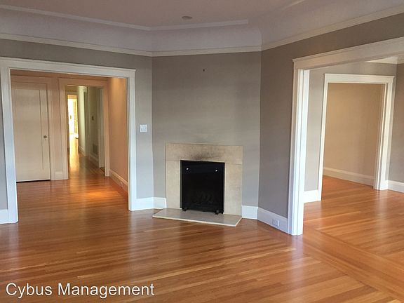 2nd image of 2721 Union St #2721