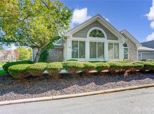 1512 Turnberry Village Dr, Dayton, OH 45458