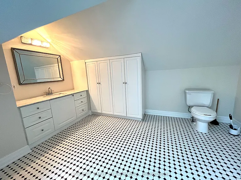 32 Belvedere Dr — Photo 20