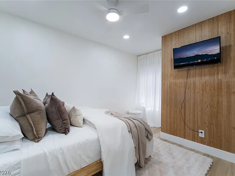 3138 Belvedere Dr — Photo 23