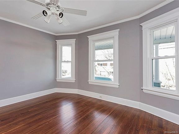 5th image of 172 Morehouse St