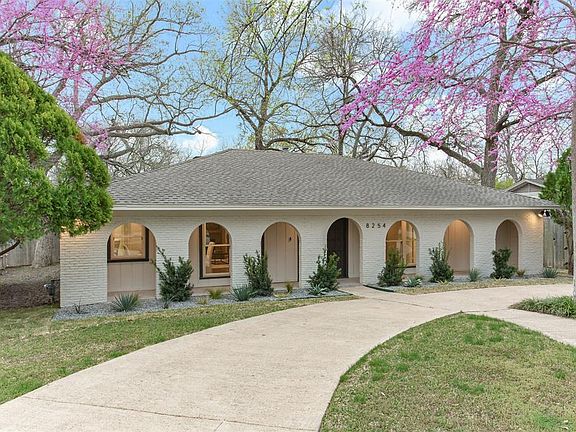 2nd image of 8254 San Cristobal Dr