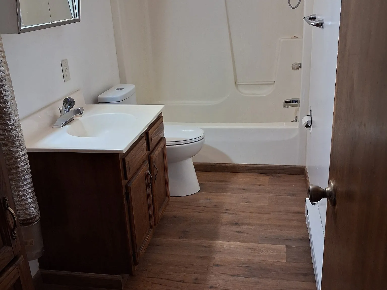 418 East Wood Street - 11 — Photo 3