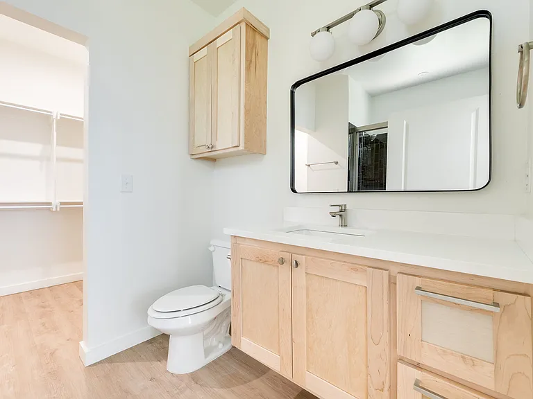 B12 Apartments — Photo 30
