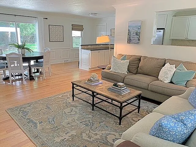 144 Carol Dr — Photo 18