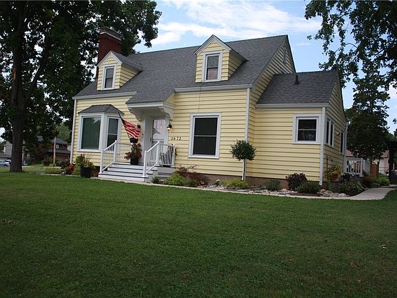 2nd image of 1672 W Harrison Ave