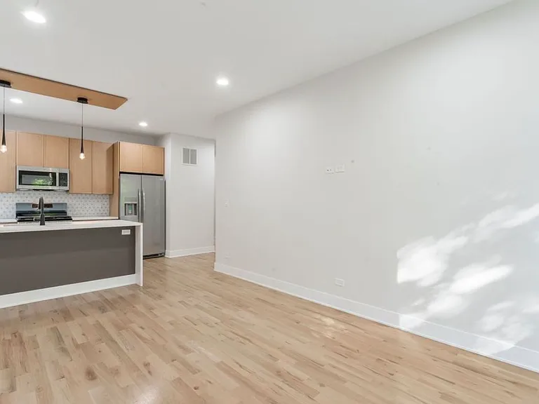 6404 S Vernon Ave #2 — Photo 9