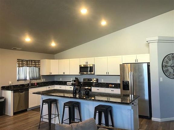 4th image of 3030 Red Pear Dr
