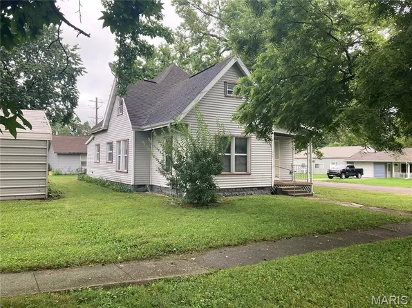 445 E Sedgwick St, Brookfield, MO 64628