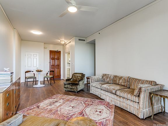 2nd image of 1 Towers Park Ln #1002
