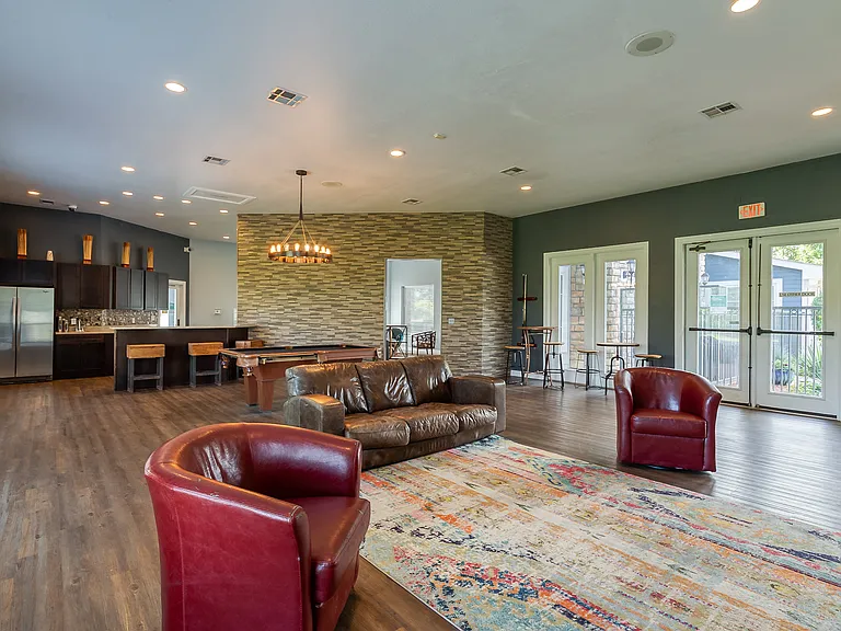 58 West - Student Living Priced Per Room — Photo 12