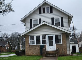 2504 Whitelaw St, Cuyahoga Falls, OH 44221
