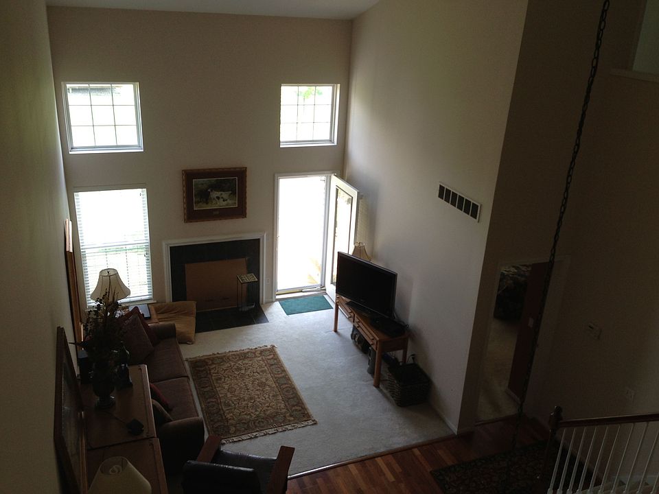 2nd image of 5619 Heathland Cir #1