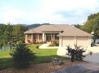 315 Charlie Ave, Piney Flats, TN 37686