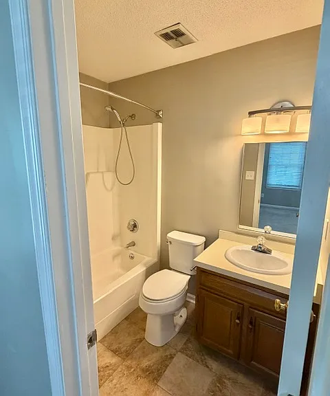 3789 Greenes Xing — Photo 23