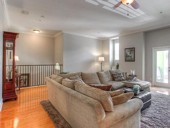 5th image of 2001 W De Leon St APT 2