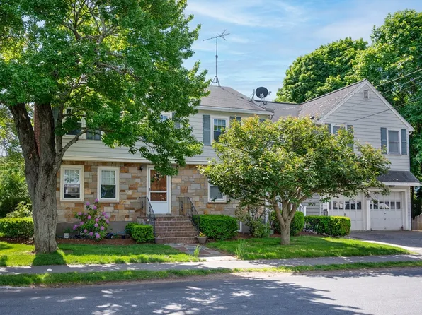 73 Washington St, Milton, MA 02186