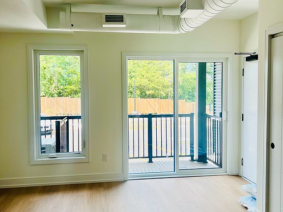 3rd image of 854 Doon Village Rd W #17